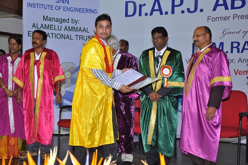 JNNIE Events photo 5